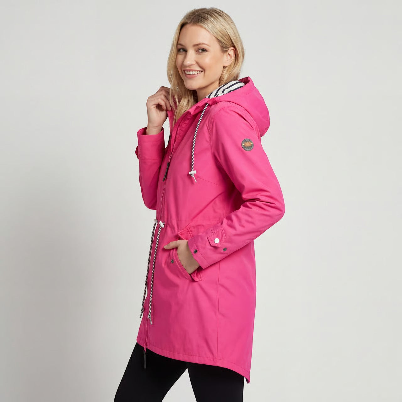 Havholm | Vævet vandtæt regnjakke med hætte til kvinder