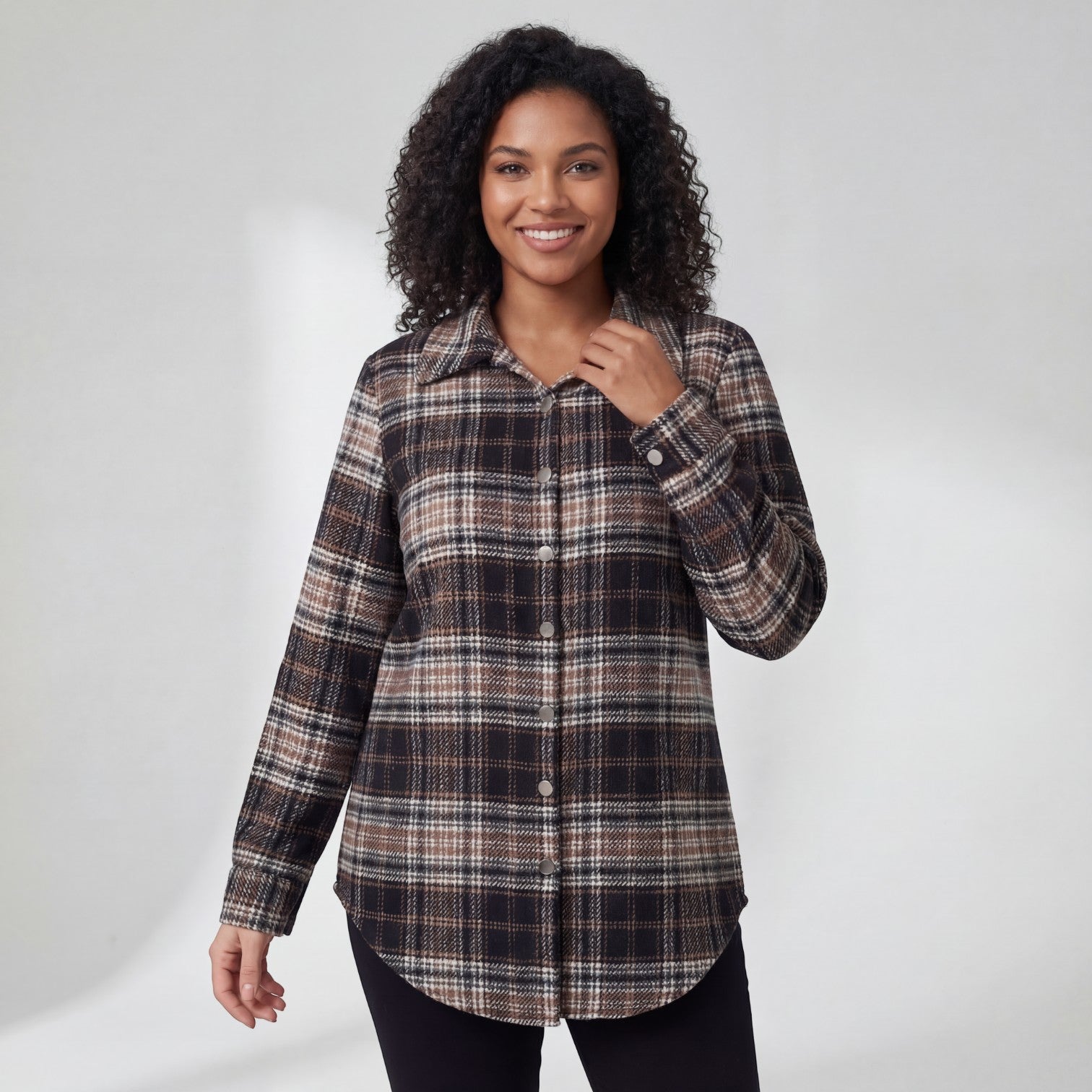 Havholm | Afslappet ternet skjortejakke i blødt materiale til kvinder