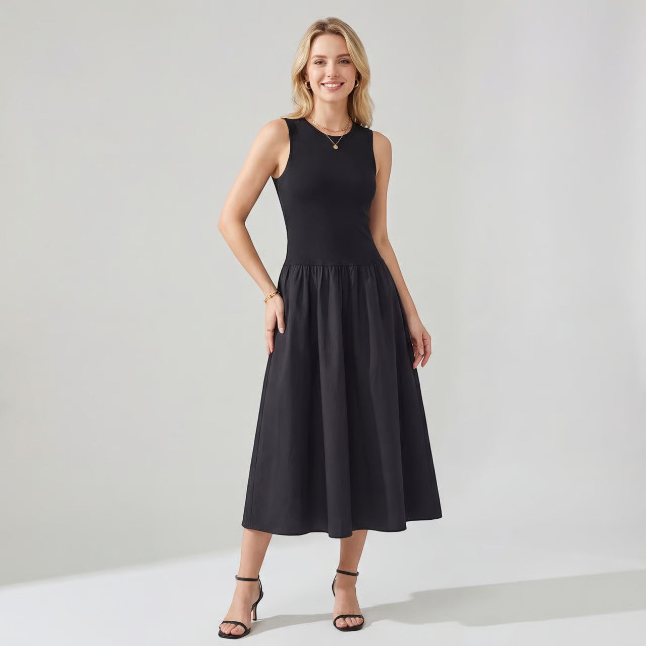 Havholm | Ribbet ærmeløs midikjole med vidde til kvinder