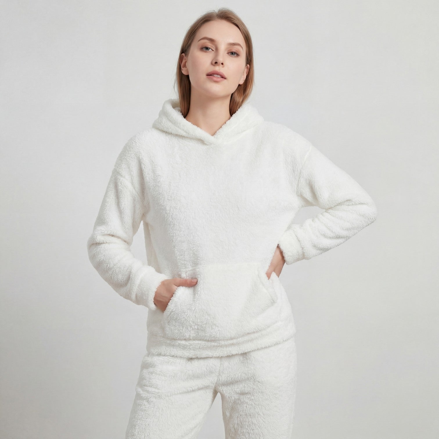 Havholm | Blødt loungesæt med hætte og bukser med elastisk talje til kvinder